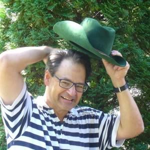 Meet your Posher, Philip